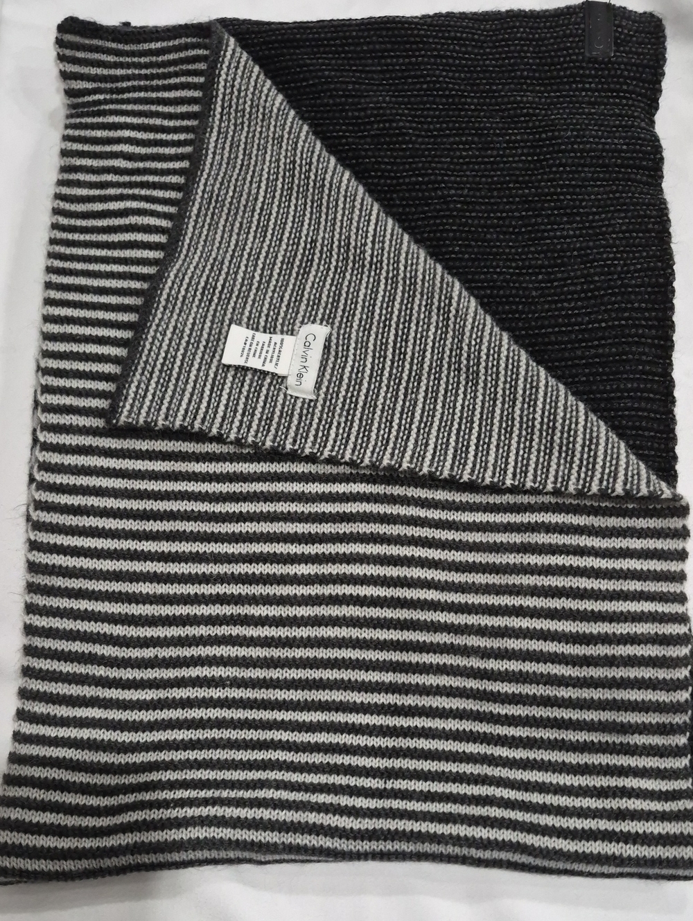 Calvin Klein Men’s Women’s Striped Knit Scarf Gray Black Reversible Long 75"